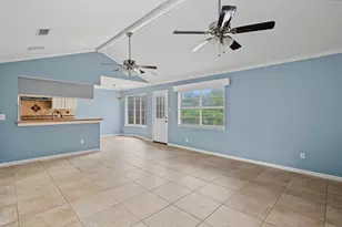 9319 Fairdale Ln, Houston, TX 77063 - Photo 11