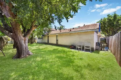 5942 Caruso Forest Drive, Houston, TX 77088 - Photo 23