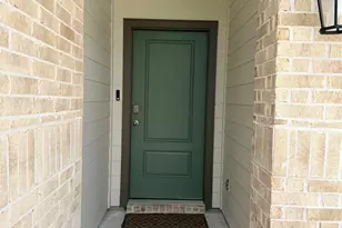 9834 Palm Royal Dr, Baytown, TX 77521 - Photo 3