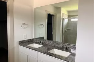 9834 Palm Royal Dr, Baytown, TX 77521 - Photo 17