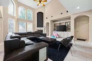 2206 Montclair Oaks Ln, Spring, TX 77386 - Photo 9