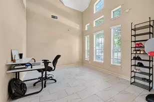 2206 Montclair Oaks Ln, Spring, TX 77386 - Photo 5