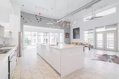 1901 Post Oak Boulevard #4102, Houston, TX 77056 - Photo 1