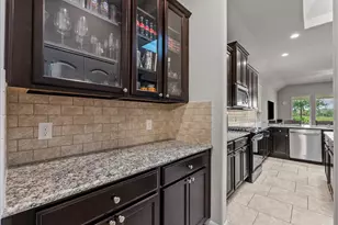 2731 Ahnya Ln, League City, TX 77573 - Photo 11