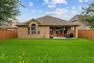 2731 Ahnya Ln, League City, TX 77573 - Photo 29