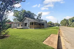 800 N Fannin Ave, Cameron, TX 76520 - Photo 17