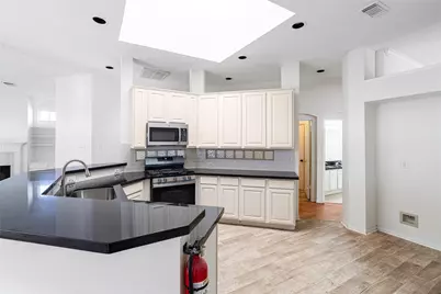 3133 Moonlit Lake Circle, League City, TX 77573 - Photo 5