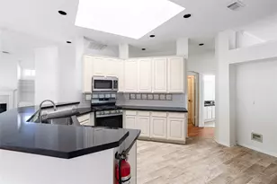 3133 Moonlit Lake Cir, League City, TX 77573 - Photo 5