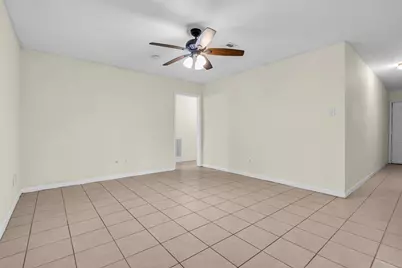 1303 S Fenner Avenue, Cleveland, TX 77327 - Photo 13