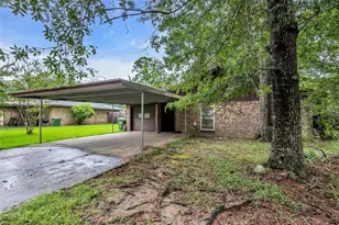 1303 S Fenner Ave, Cleveland, TX 77327 - Photo 3
