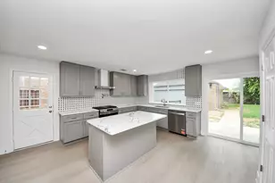 8919 Crazy Horse Trail, Houston, TX 77064 - Photo 13