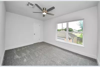 8919 Crazy Horse Trail, Houston, TX 77064 - Photo 33