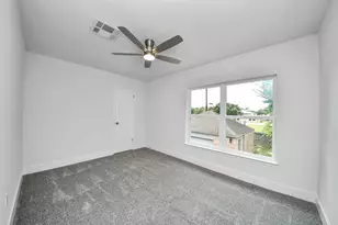 8919 Crazy Horse Trail, Houston, TX 77064 - Photo 33