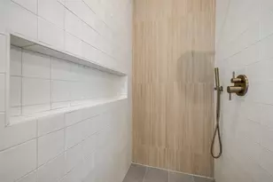 412 N Nagle St, Houston, TX 77003 - Photo 33