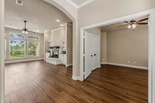 325 Planter Pointe Dr, Normangee, TX 77871 - Photo 11