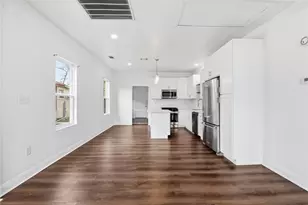 122 E James St, Baytown, TX 77520 - Photo 13