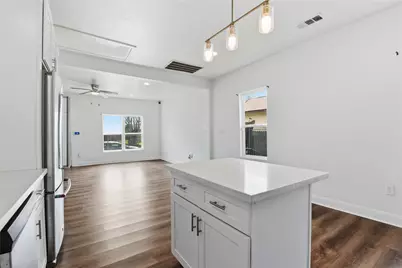 122 E James Street, Baytown, TX 77520 - Photo 19