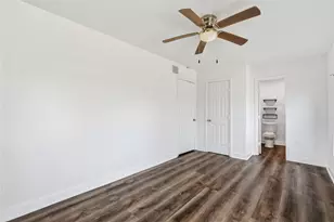 122 E James St, Baytown, TX 77520 - Photo 23