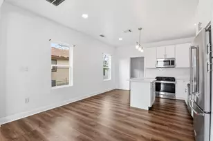 122 E James St, Baytown, TX 77520 - Photo 15