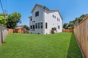 4009 Newshire Dr, Houston, TX 77025 - Photo 39