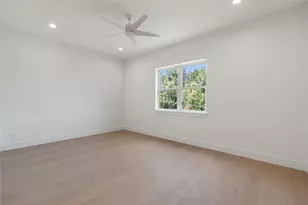 4009 Newshire Dr, Houston, TX 77025 - Photo 31