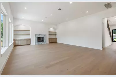 4009 Newshire Drive, Houston, TX 77025 - Photo 15