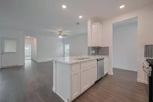 27097 Kestrel Trl, Magnolia, TX 77354 - Photo 9