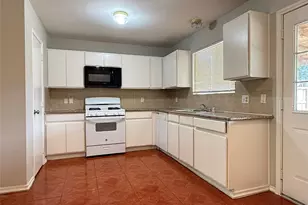2403 Chalet Rd, Houston, TX 77038 - Photo 5