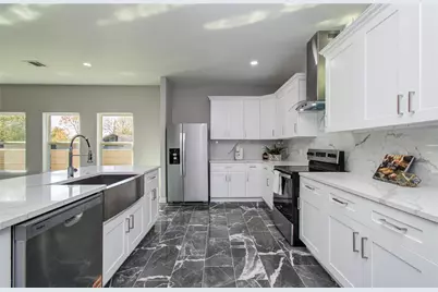 898 Road 3556, Cleveland, TX 77327 - Photo 7