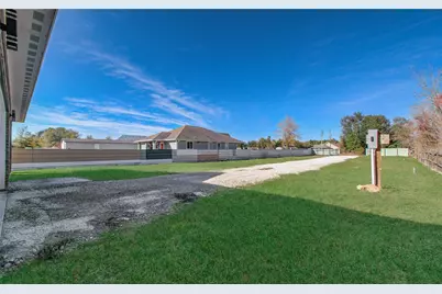 898 Road 3556, Cleveland, TX 77327 - Photo 37