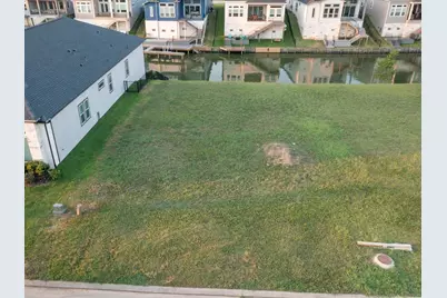 10724 S Lake Mist Lane, Willis, TX 77318 - Photo 13