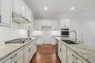 12014 Delwood Terrace Dr, Humble, TX 77346 - Photo 11