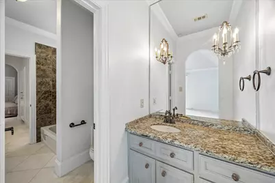 4802 Saxon Street, Bellaire, TX 77401 - Photo 25