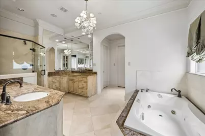 4802 Saxon Street, Bellaire, TX 77401 - Photo 41
