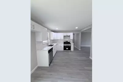 222 S Cobb Street, Texas City, TX 77591 - Photo 7