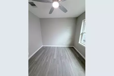 222 S Cobb Street, Texas City, TX 77591 - Photo 11