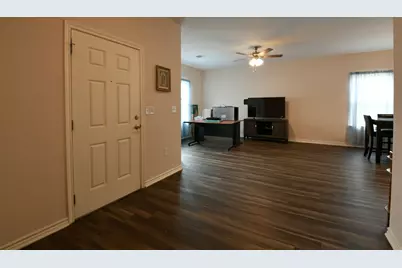 5817 Gaston Street, Houston, TX 77016 - Photo 9
