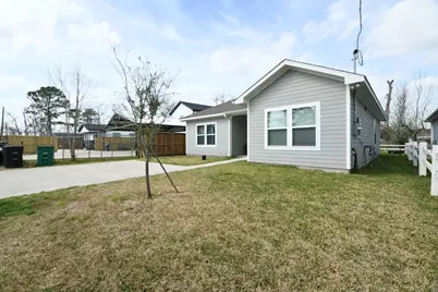 5817 Gaston Street, Houston, TX 77016 - Photo 3
