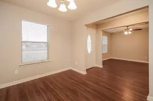 5016 Asia Ln, Dickinson, TX 77539 - Photo 5