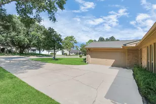 11506 Barwood Bend Dr, Houston, TX 77065 - Photo 37