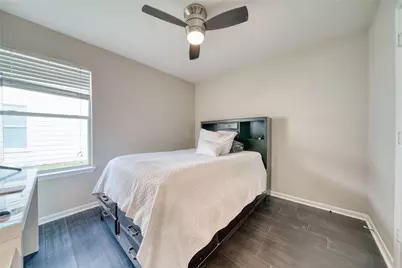 12043 Green Butte Court, Houston, TX 77044 - Photo 23