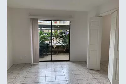 2750 Holly Hall Street #1201, Houston, TX 77054 - Photo 3