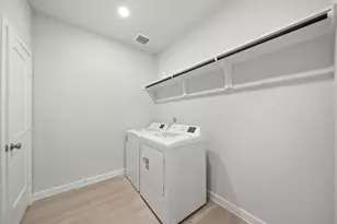 11970 Wisteria Mdws Dr, Willis, TX 77318 - Photo 15