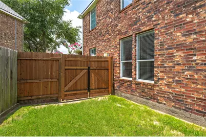 3829 Houston Lake Drive, Pearland, TX 77581 - Photo 31