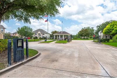 3829 Houston Lake Drive, Pearland, TX 77581 - Photo 33