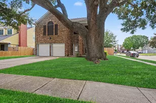 2017 Dublin Dr, Deer Park, TX 77536 - Photo 3