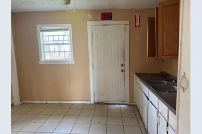 4809 Wenda Street, Houston, TX 77033 - Photo 3