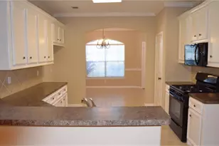 12929 Corona Ct, Willis, TX 77318 - Photo 5
