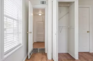 218 W 15th St, Houston, TX 77008 - Photo 17