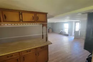 2960 Call St, Vidor, TX 77662 - Photo 17